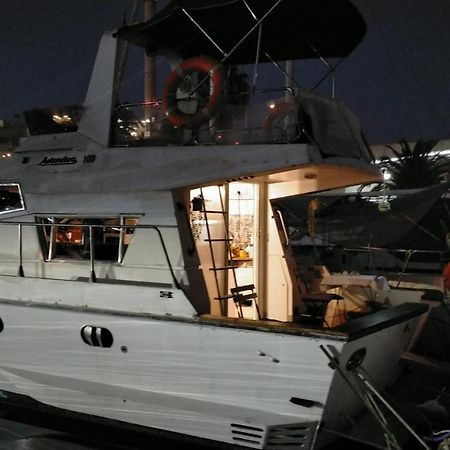 Barco Lucky Hotel Sant Adria de Besos Buitenkant foto