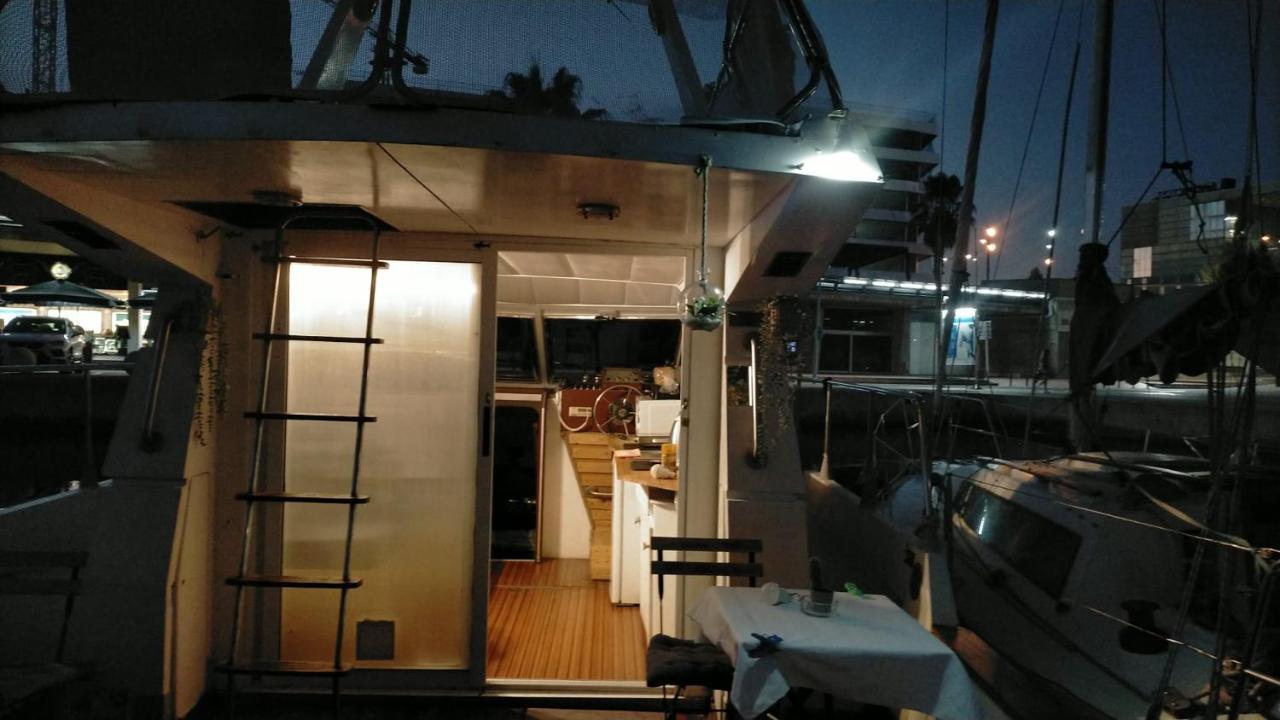 Barco Lucky Hotel Sant Adria de Besos Buitenkant foto
